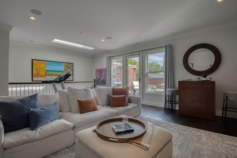 Tiny photo for 505 W Menomonee Street, Chicago, IL 60614 (MLS # 12467854)