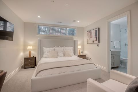 Tiny photo for 505 W Menomonee Street, Chicago, IL 60614 (MLS # 12467854)