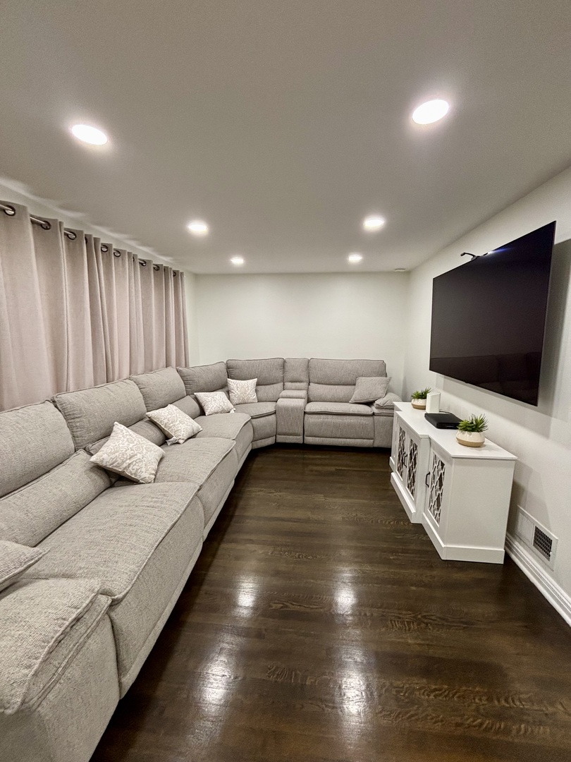 4100 W 81st Street