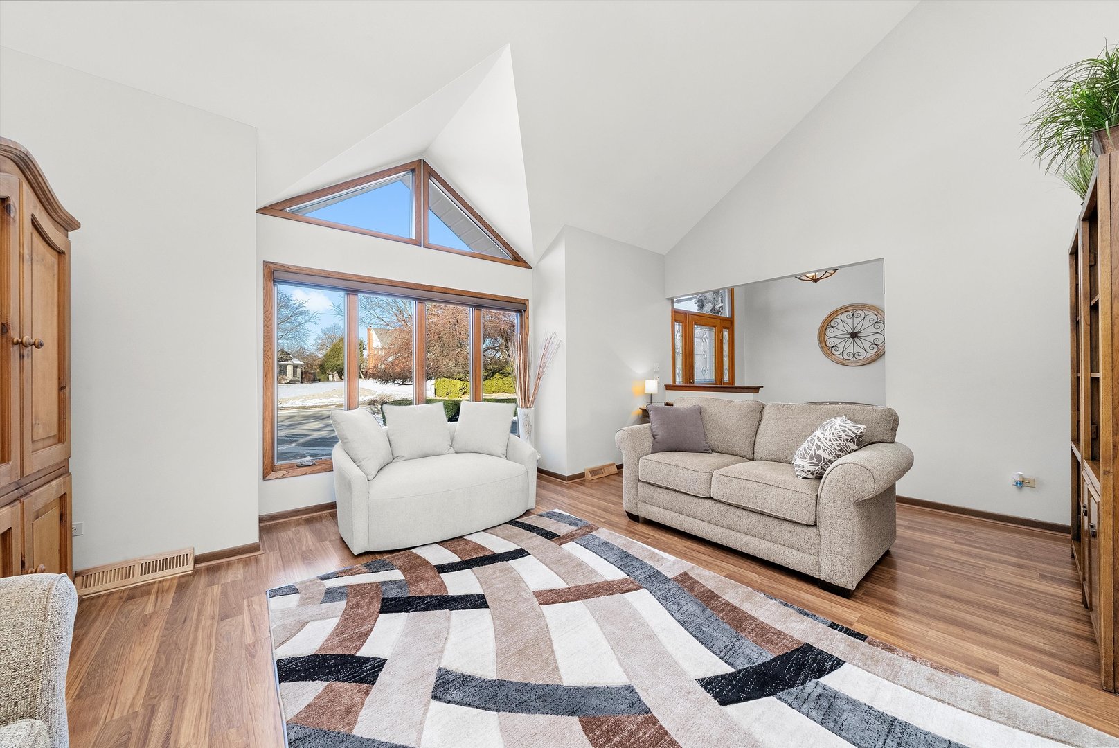 8125 Elizabeth Avenue