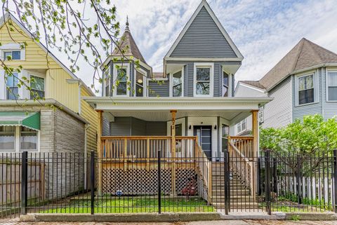 822 N Lockwood Avenue Chicago IL 60651
