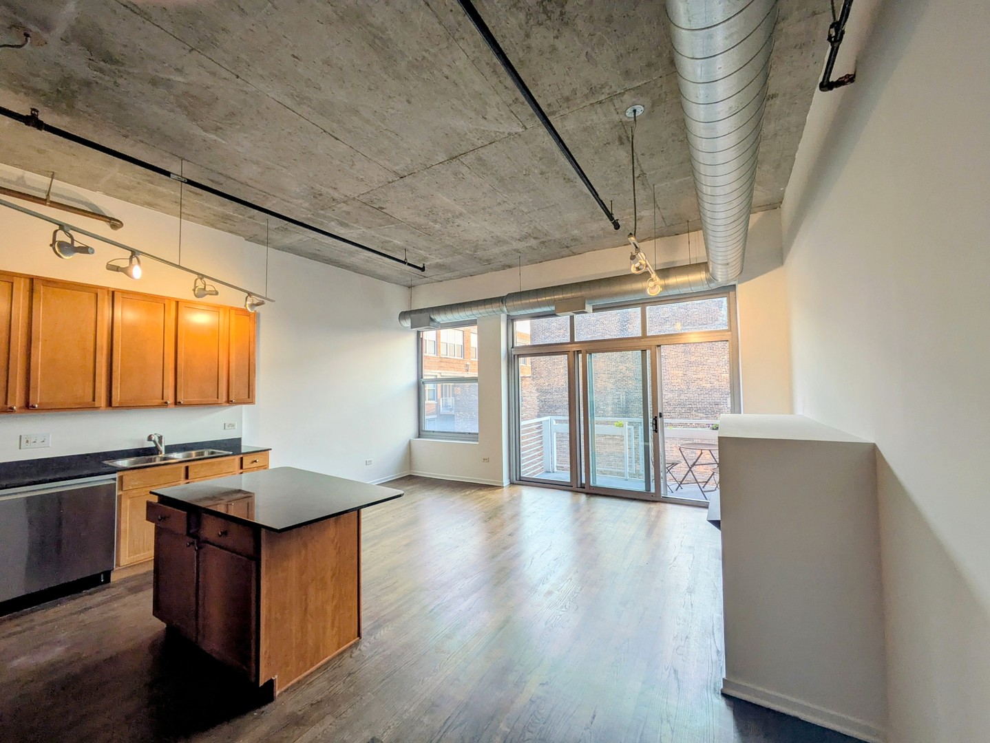 933 W VAN BUREN Street 825