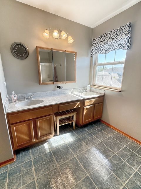 Tiny photo for 8416 Stratford Drive, Tinley Park, IL 60487 (MLS # 12483465)