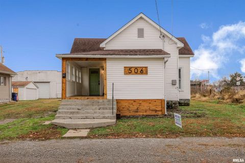 Tiny photo for 506 W POPLAR Street, West Frankfort, IL 62896 (MLS # QC4269621)