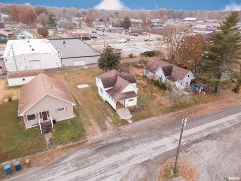 Tiny photo for 506 W POPLAR Street, West Frankfort, IL 62896 (MLS # QC4269621)