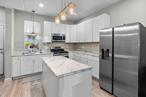 Tiny photo for 3721 W Ferdinand Street, Chicago, IL 60624 (MLS # 12470616)