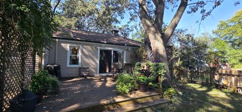 Tiny photo for 10151 Meadow Lane, Des Plaines, IL 60016 (MLS # 12485960)