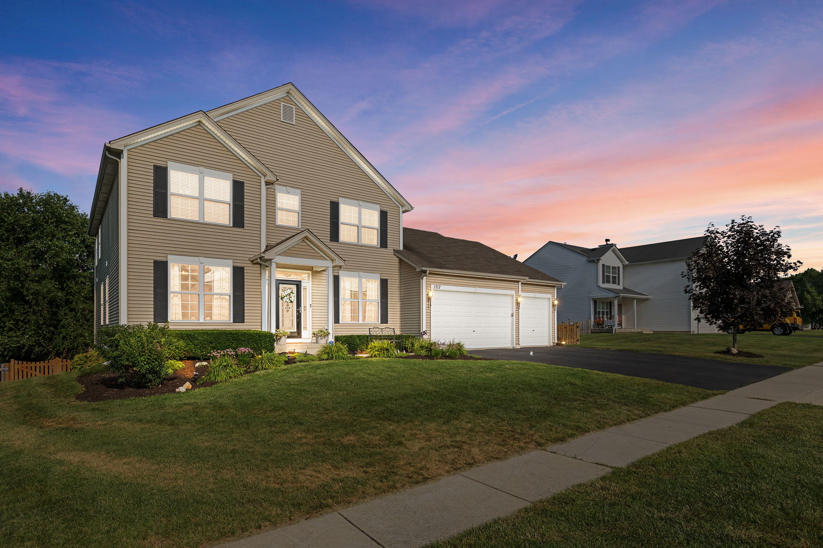 1717 Hoover Trail
