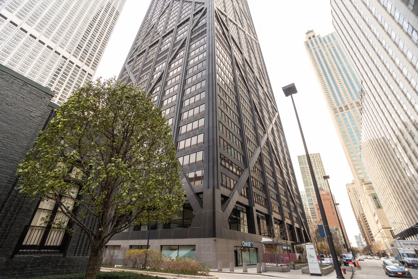 175 E DELAWARE Place 5618