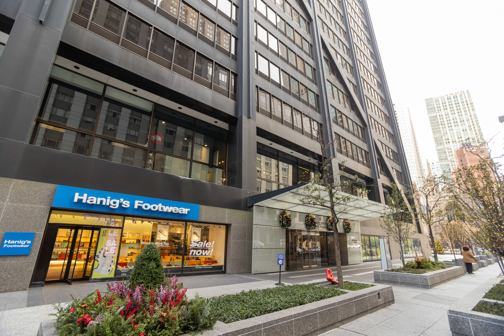 175 E DELAWARE Place 5618