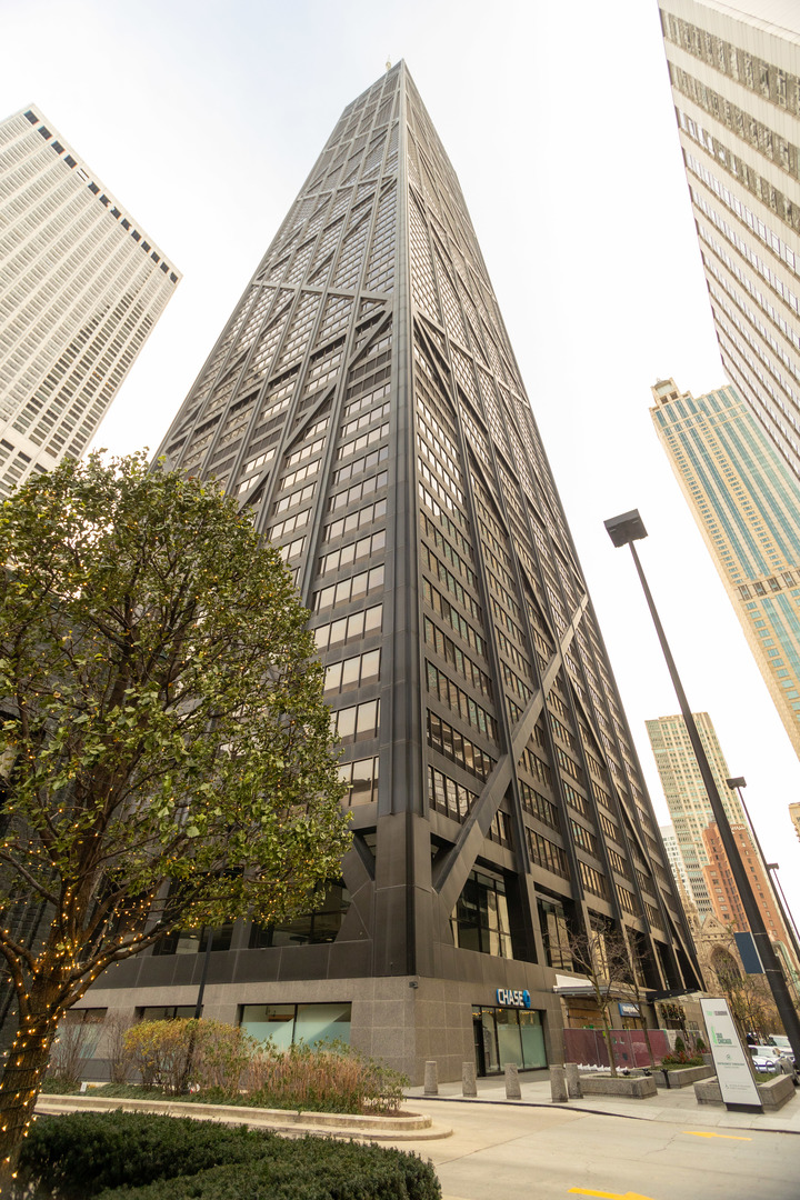 175 E DELAWARE Place 5618