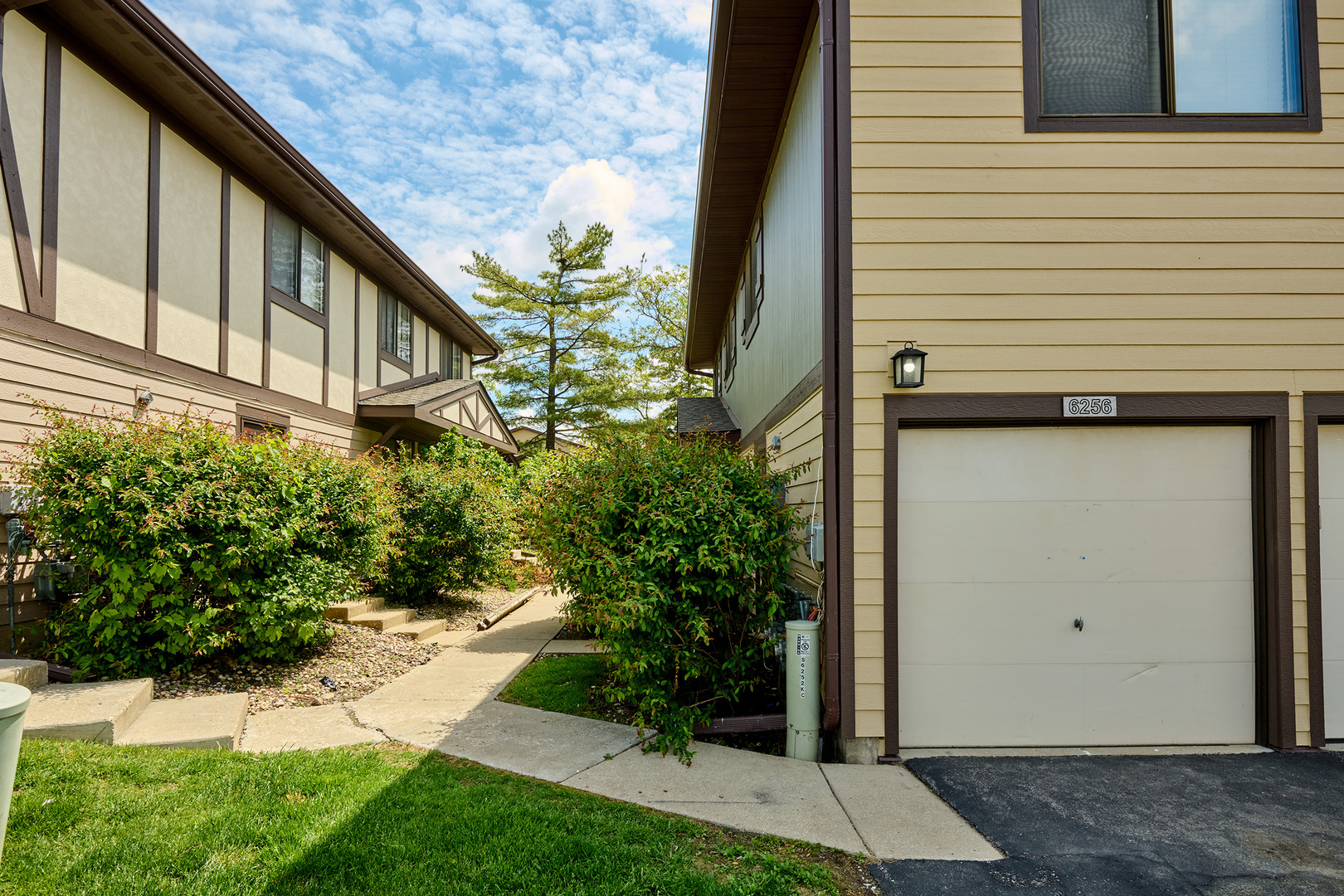 6256 Kit Carson Drive 6256