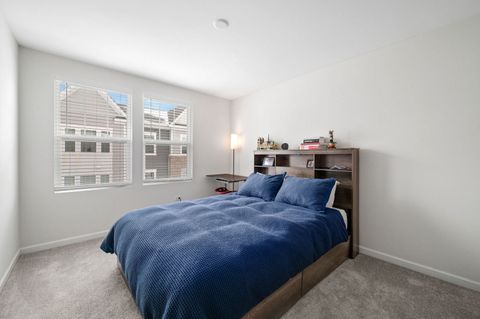 Tiny photo for 137 Yorktown Court, Libertyville, IL 60048 (MLS # 12623993)