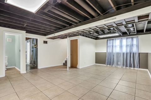 Tiny photo for 2625 Shirley Drive, Gurnee, IL 60031 (MLS # 12406640)