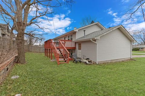 Tiny photo for 2625 Shirley Drive, Gurnee, IL 60031 (MLS # 12406640)