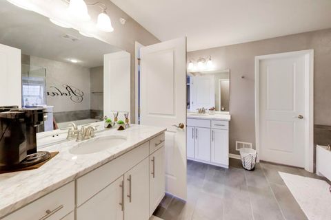 Tiny photo for Lincolnshire, IL 60069 (MLS # 12664673)
