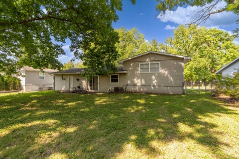 Tiny photo for 1815 W Freeman Street, Carbondale, IL 62901 (MLS # 12771881)