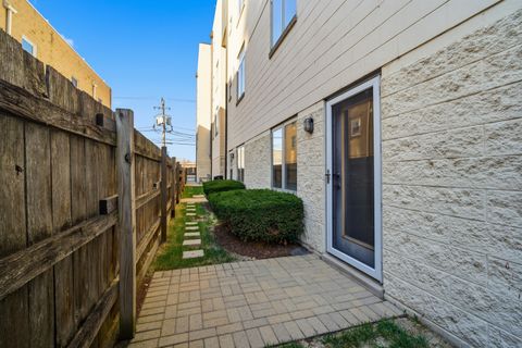 Tiny photo for 1808 S Michigan Avenue #7, Chicago, IL 60616 (MLS # 12517286)