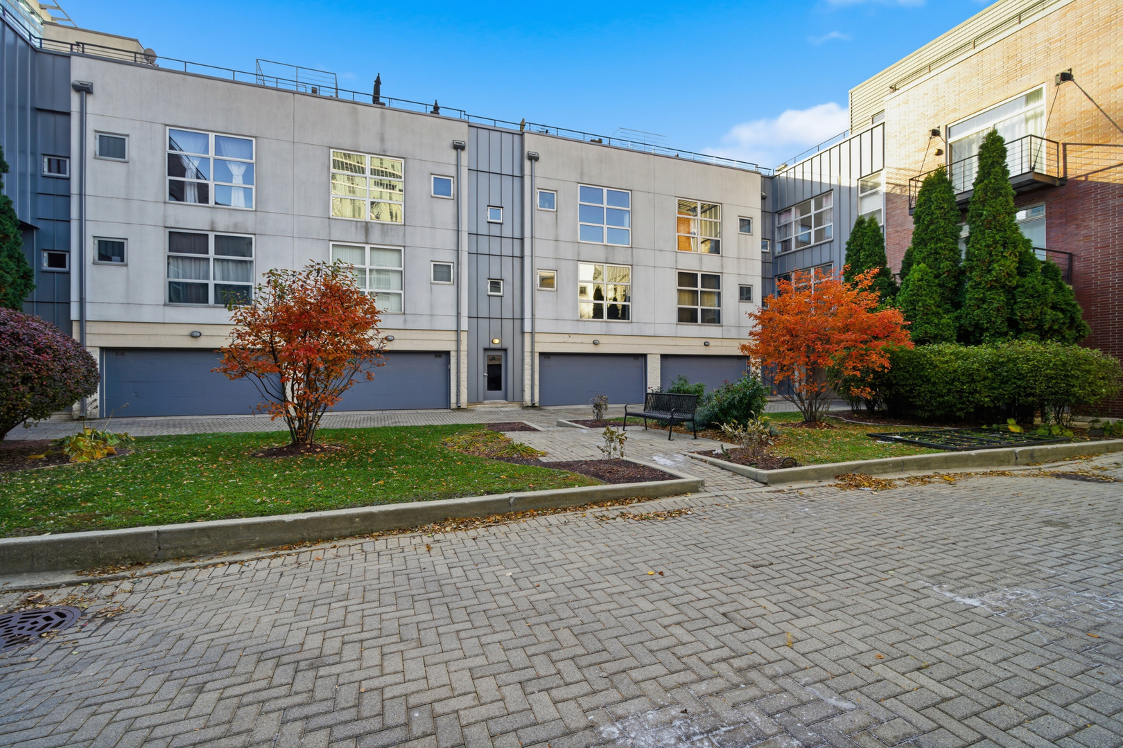 1808 S Michigan Avenue 7