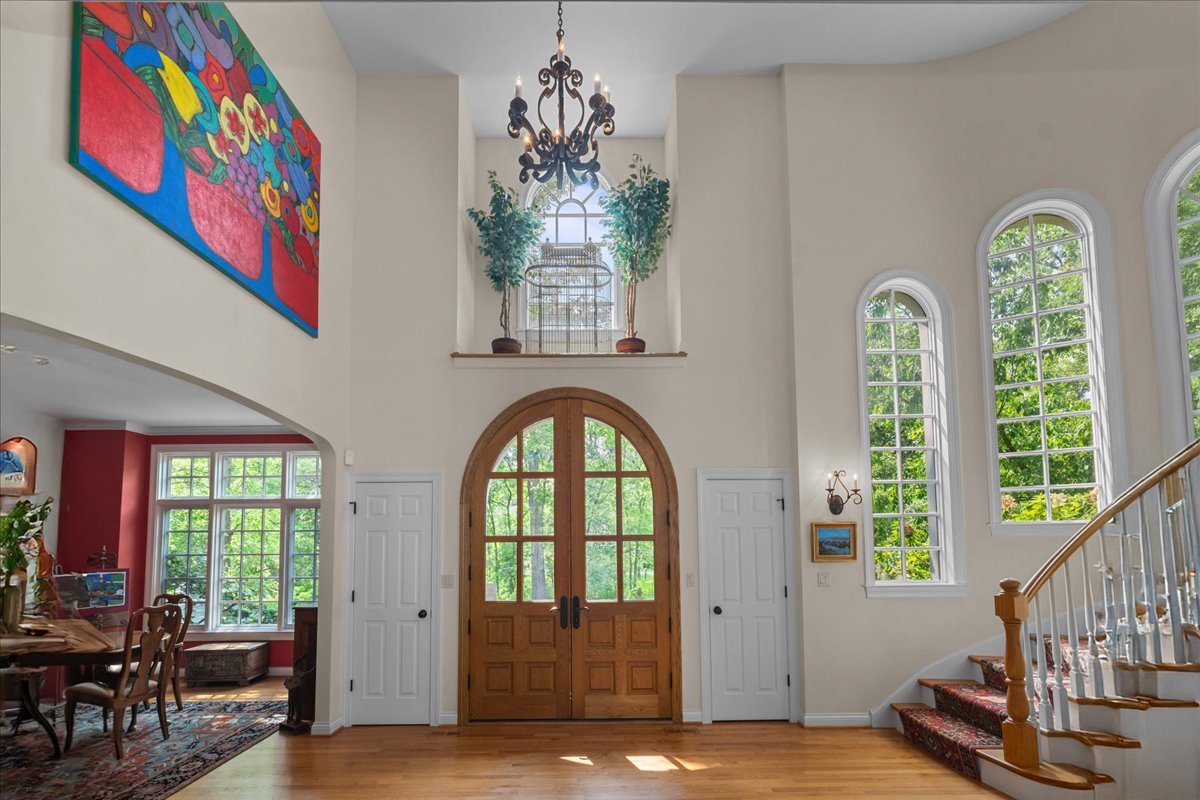 1005 Hiawatha Lane