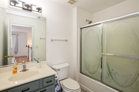 Tiny photo for 6073 Canterbury Lane #33-5, Hoffman Estates, IL 60192 (MLS # 12531817)