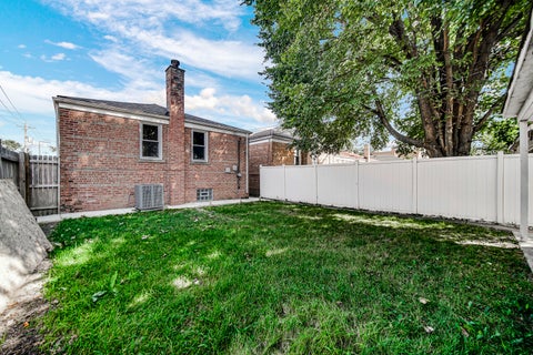 Tiny photo for 7914 S Richmond Street, Chicago, IL 60652 (MLS # 12751625)