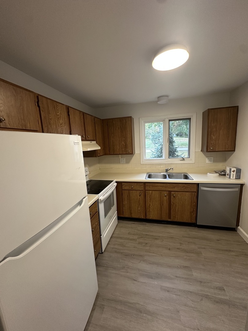 131 E Winchester Road A