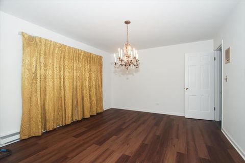 Tiny photo for 87 Lincolnshire Drive, Lincolnshire, IL 60069 (MLS # 12489207)