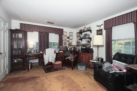 Tiny photo for 87 Lincolnshire Drive, Lincolnshire, IL 60069 (MLS # 12489207)