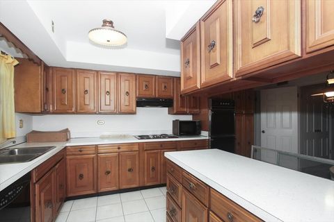 Tiny photo for 87 Lincolnshire Drive, Lincolnshire, IL 60069 (MLS # 12489207)