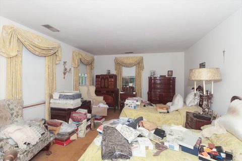 Tiny photo for 87 Lincolnshire Drive, Lincolnshire, IL 60069 (MLS # 12489207)