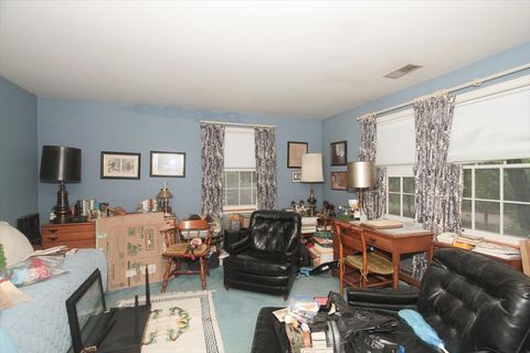 Tiny photo for 87 Lincolnshire Drive, Lincolnshire, IL 60069 (MLS # 12489207)