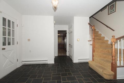 Tiny photo for 87 Lincolnshire Drive, Lincolnshire, IL 60069 (MLS # 12489207)