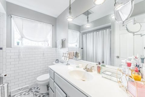 Tiny photo for 10908 S Kilbourn Avenue, Oak Lawn, IL 60453 (MLS # 12587784)