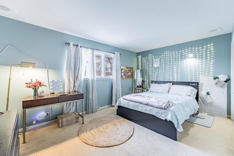 Tiny photo for 10908 S Kilbourn Avenue, Oak Lawn, IL 60453 (MLS # 12587784)