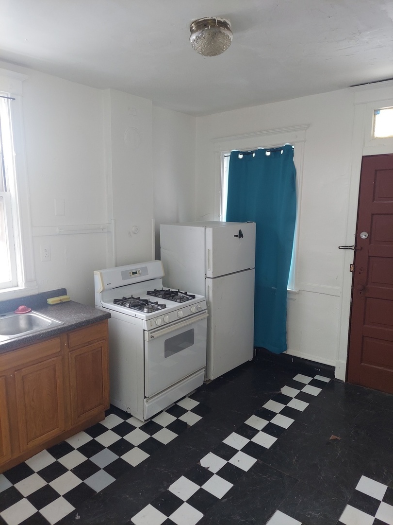 6221 S Campbell Avenue