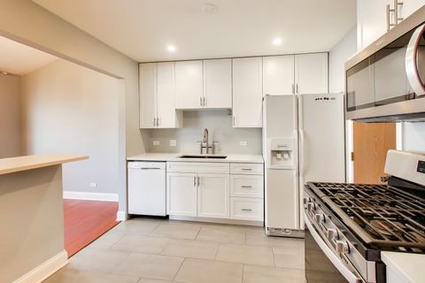 Tiny photo for 10 Waterbury Lane #M2, Schaumburg, IL 60193 (MLS # 12597209)