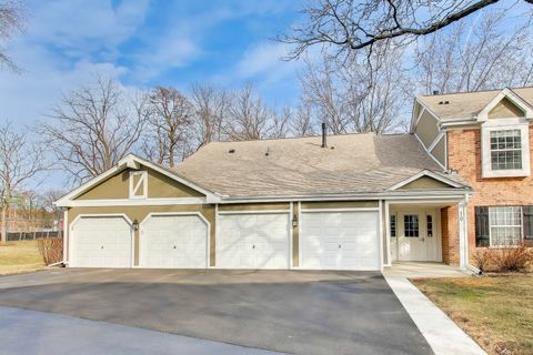 Tiny photo for 10 Waterbury Lane #M2, Schaumburg, IL 60193 (MLS # 12597209)
