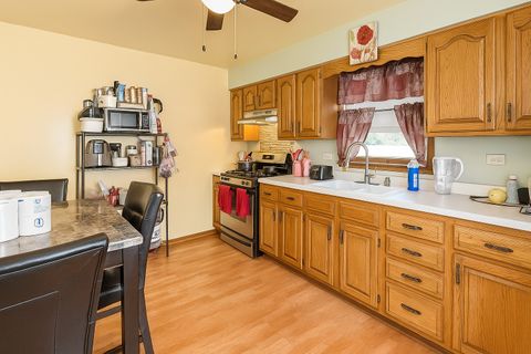 Tiny photo for 644 E 162nd Street, South Holland, IL 60473 (MLS # 12512232)