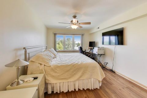 Tiny photo for 440 E Montrose Avenue #402, Wood Dale, IL 60191 (MLS # 12496208)