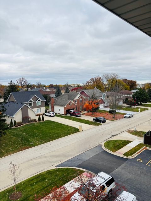 Tiny photo for 440 E Montrose Avenue #402, Wood Dale, IL 60191 (MLS # 12496208)