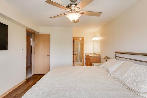Tiny photo for 440 E Montrose Avenue #402, Wood Dale, IL 60191 (MLS # 12496208)