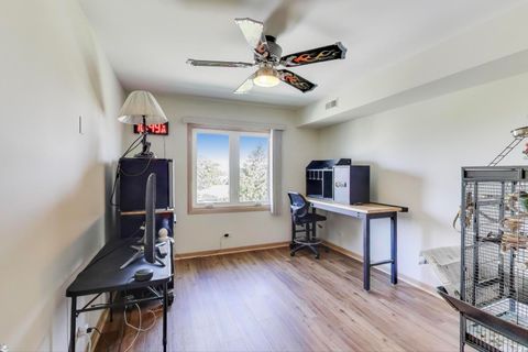 Tiny photo for 440 E Montrose Avenue #402, Wood Dale, IL 60191 (MLS # 12496208)