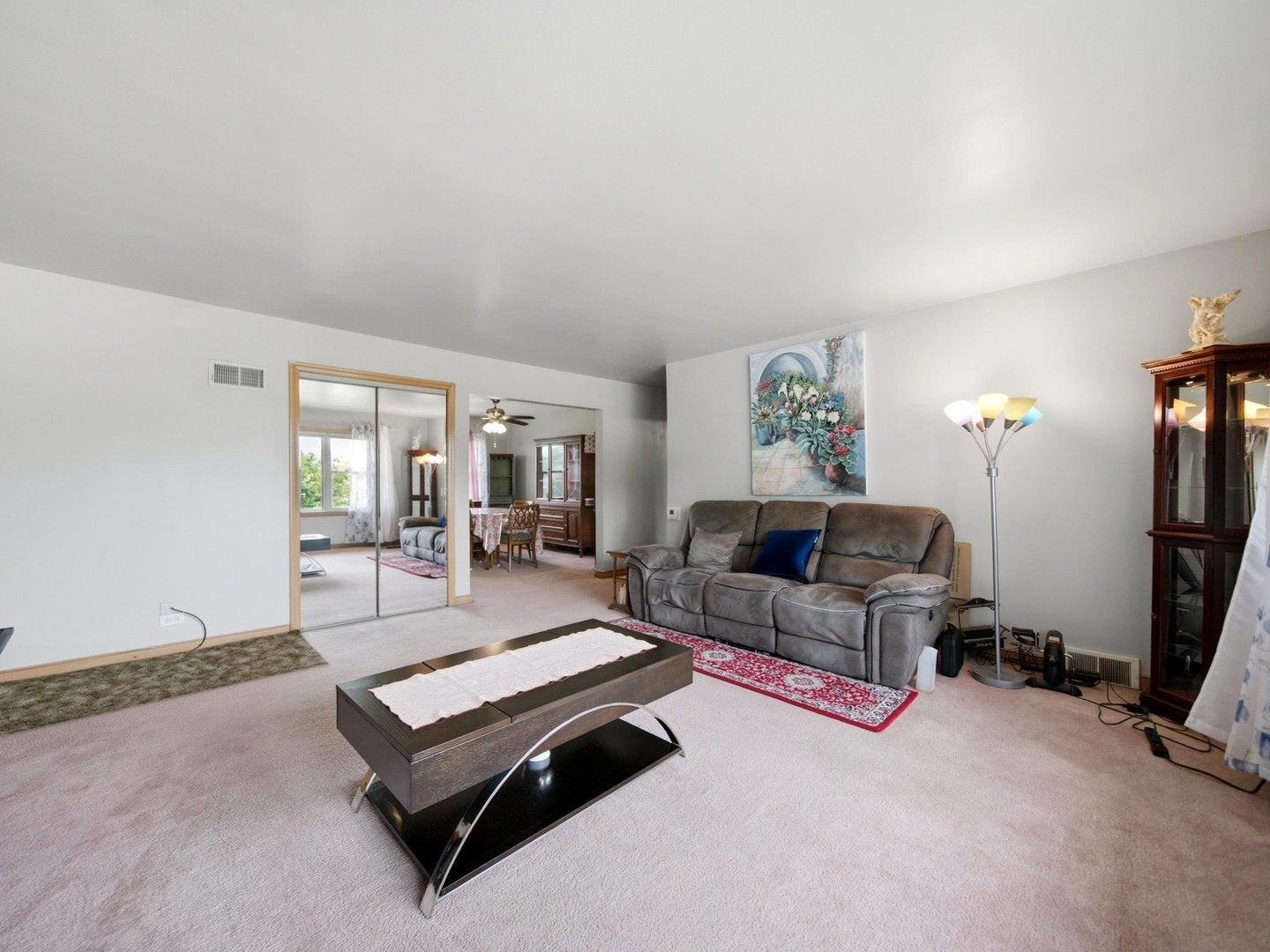 1421 Balmoral Avenue 2S