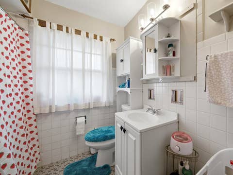 Tiny photo for 1421 Balmoral Avenue #2S, Westchester, IL 60154 (MLS # 12725855)