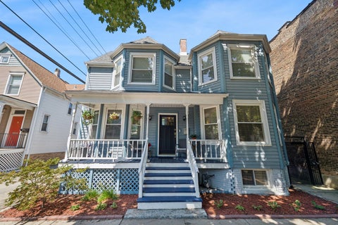 Photo of 1610 W Carmen Avenue, Chicago, IL 60640 (MLS # 12753427)