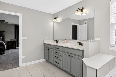 Tiny photo for 13751 Buchanan Drive, Lemont, IL 60439 (MLS # 12590317)