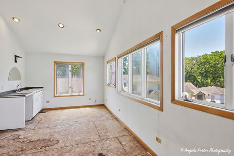 Tiny photo for 106 Country Club Drive, McHenry, IL 60050 (MLS # 12679393)