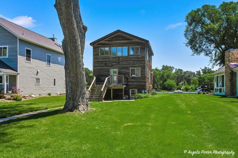 Photo of 106 Country Club Drive, McHenry, IL 60050 (MLS # 12679393)
