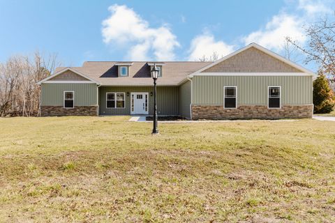 Photo of 704 Jonathan Lane, Carterville, IL 62918 (MLS # 12577193)